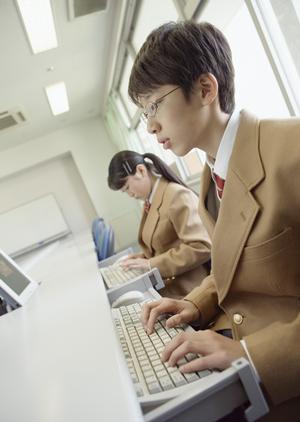 創立は大正時代にまでさかのぼる実績校